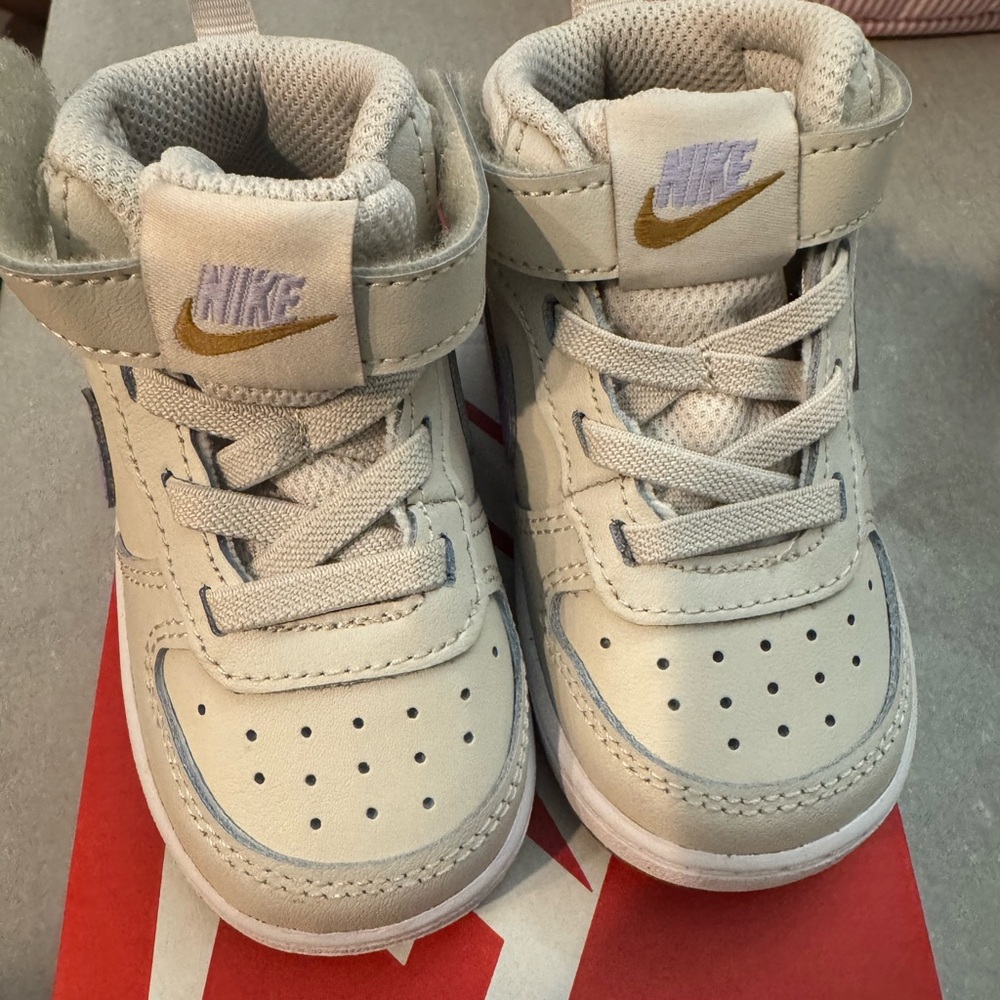 Nike-Toddler Court Borough Girl Sneaker